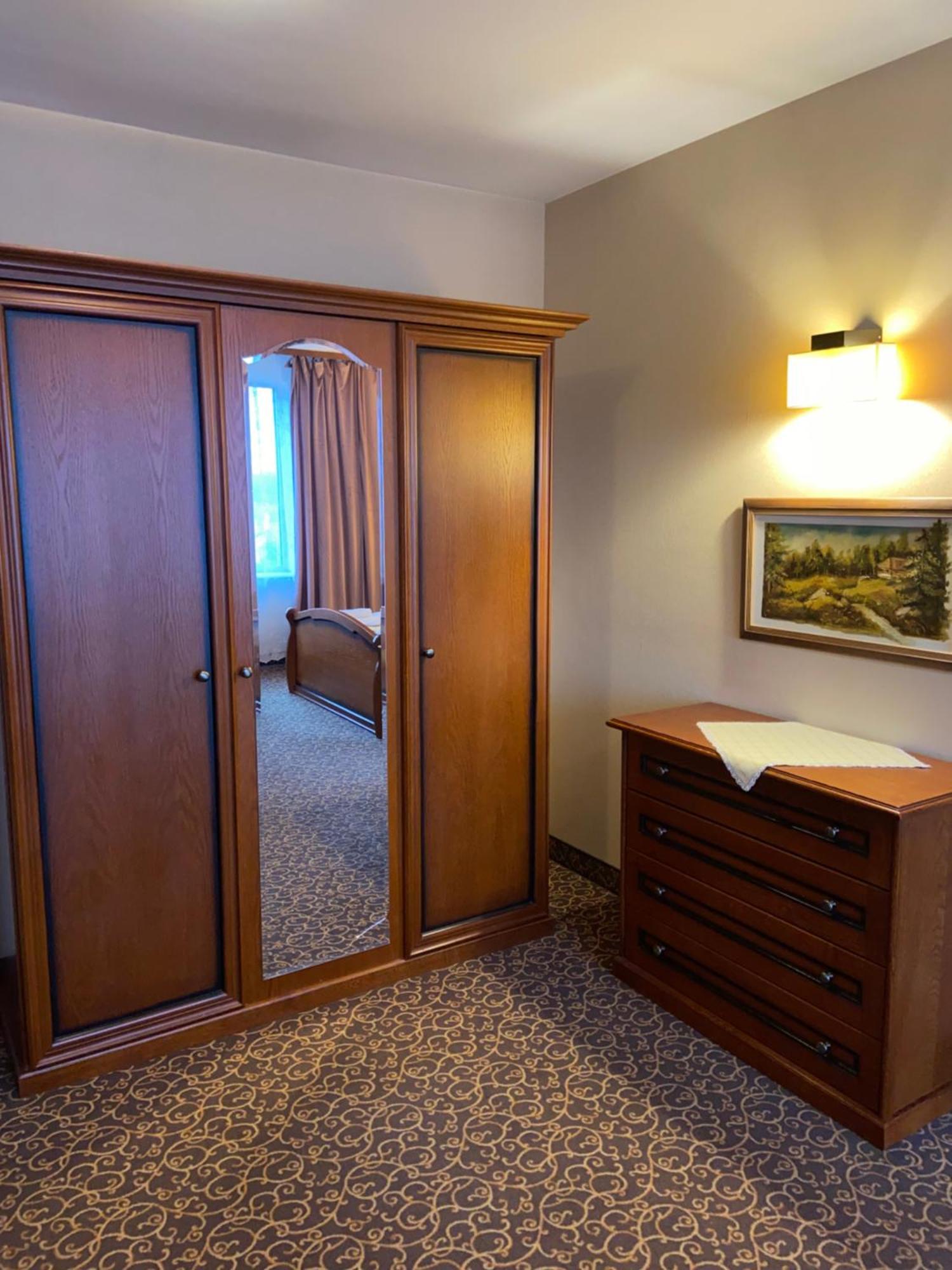 Hotel Partner Mińsk Mazowiecki Екстериор снимка