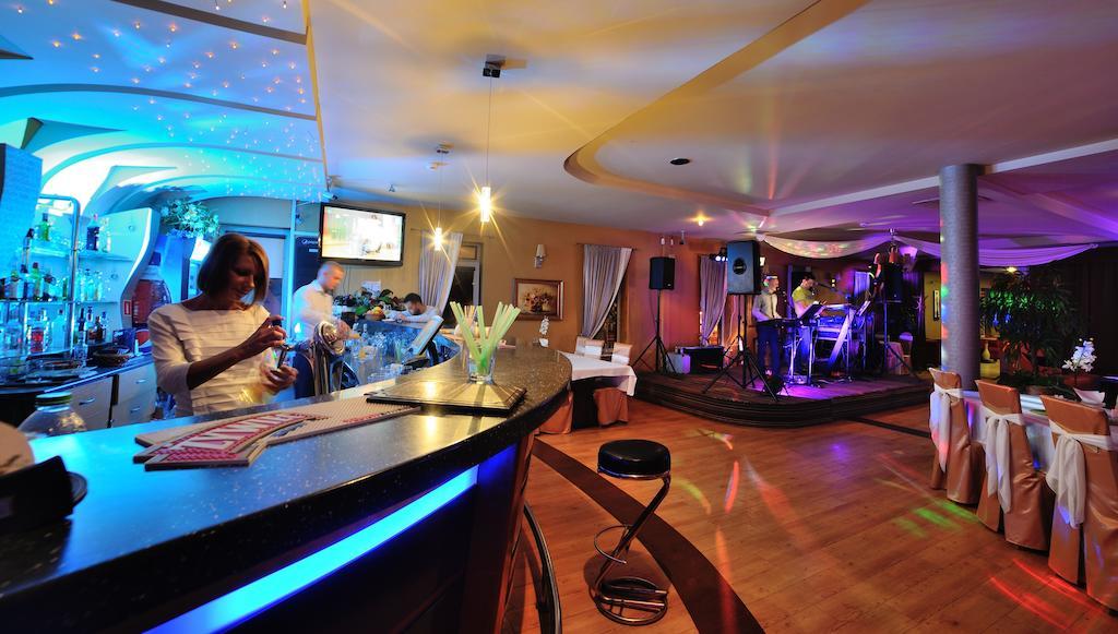 Hotel Partner Mińsk Mazowiecki Екстериор снимка